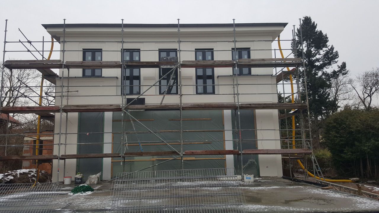 HAUPTSTR. 76 / BERLIN